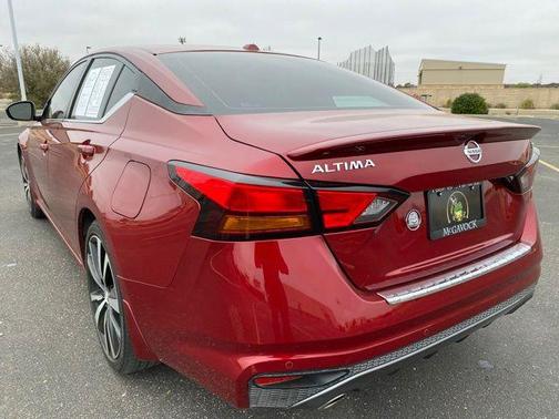 2022 Nissan Altima 2.5 SR