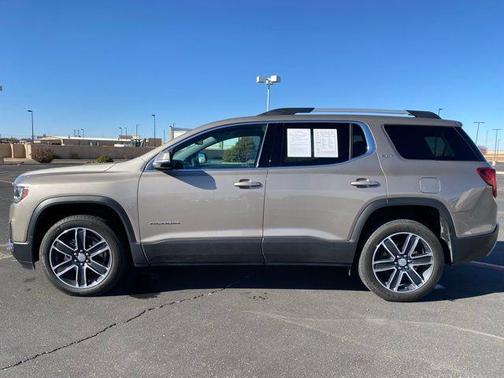 2022 GMC Acadia SLT