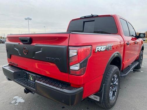 2024 Nissan Titan PRO-4X