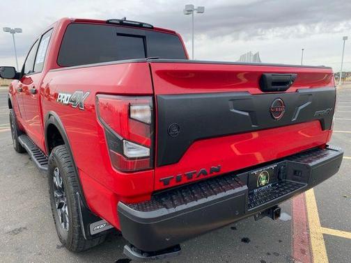 2024 Nissan Titan PRO-4X