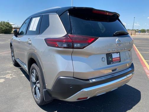 2021 Nissan Rogue Platinum