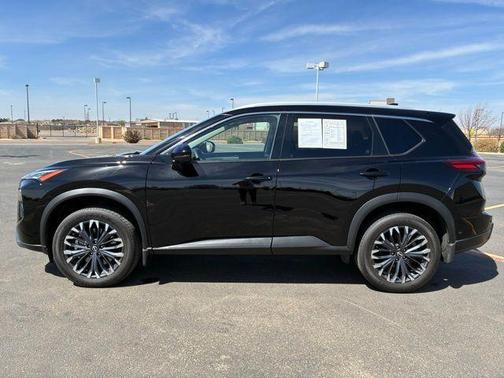 2025 Nissan Rogue SL