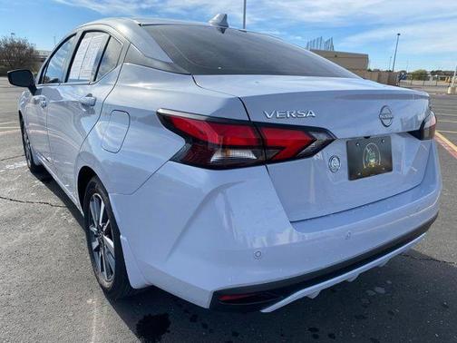 2024 Nissan Versa 1.6 SV