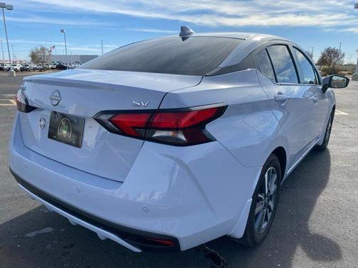 2024 Nissan Versa 1.6 SV