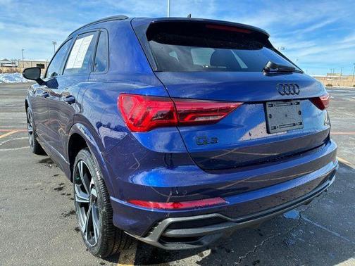 2024 Audi Q3 45 S line Premium