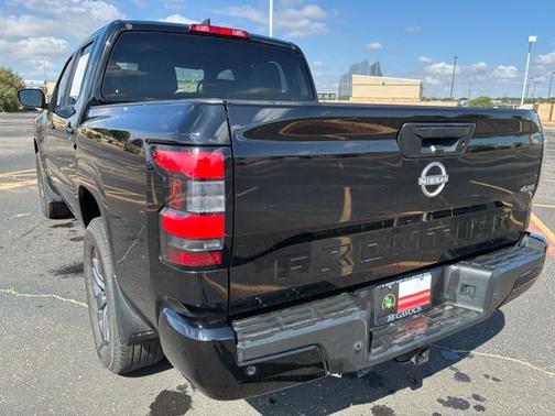 Black 2025 Nissan Frontier SV
