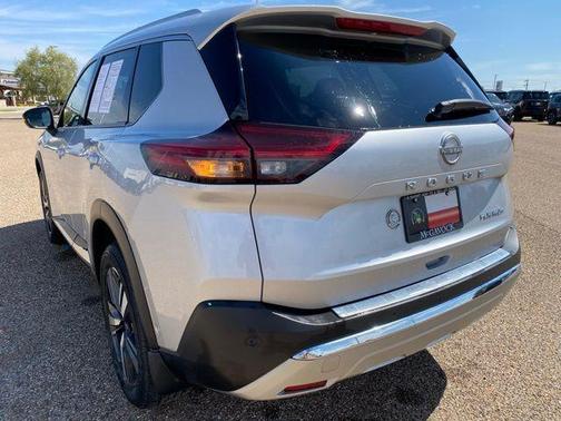 2022 Nissan Rogue Platinum