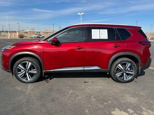 2022 Nissan Rogue SL
