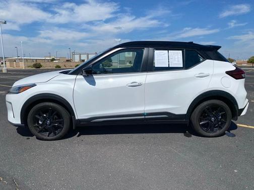 2024 Nissan Kicks SR