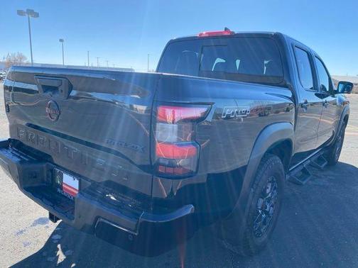 2024 Nissan Frontier PRO-4X