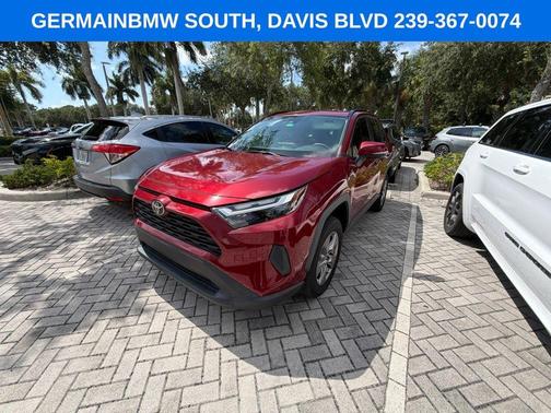 Pearl 2022 Toyota RAV4 XLE
