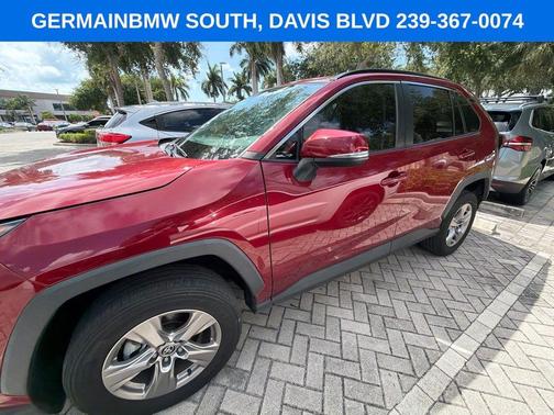 Pearl 2022 Toyota RAV4 XLE