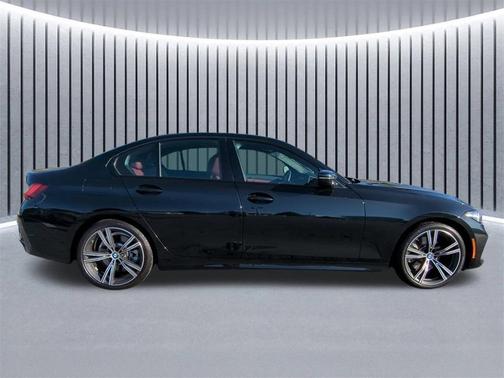 2023 BMW 330 i