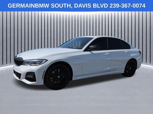 Alpine White 2021 BMW 330e 330e