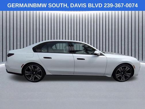 Mineral White Metallic 2025 BMW 760 760i xDrive