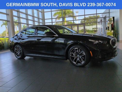 Black Sapphire Metallic 2026 BMW i5 eDrive40
