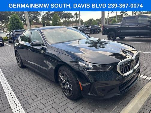 Black Sapphire Metallic 2026 BMW i5 eDrive40