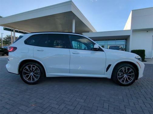 2023 BMW X5 sDrive40i