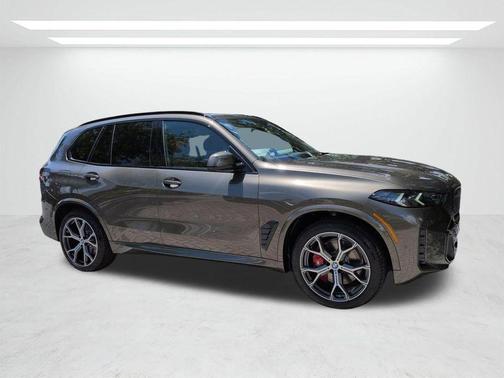 Manhattan Green Metallic 2026 BMW X5 xDrive40i