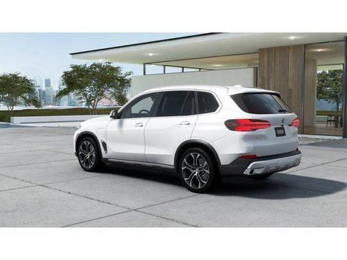 Mineral White Metallic 2026 BMW X5 PHEV xDrive50e