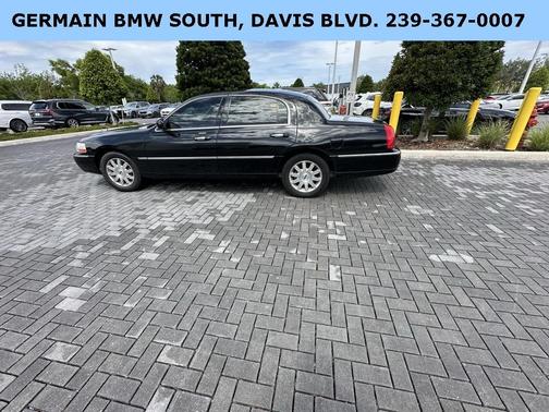 2008 Lincoln Town Car Signature Limited