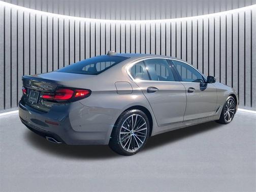2021 BMW 530 i