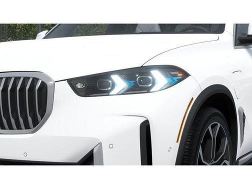 Alpine White 2026 BMW X5 PHEV xDrive50e