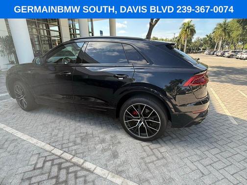Orca Black Metallic 2021 Audi Q8 55 Premium Plus