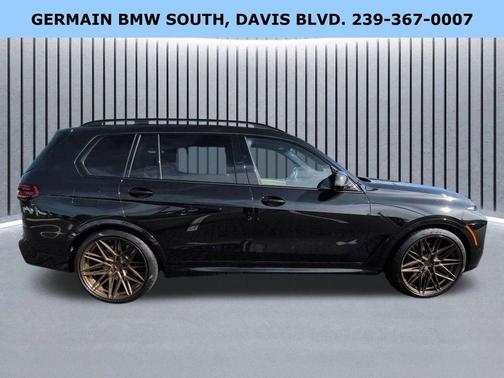 Black Sapphire Metallic 2023 BMW X7 M60i