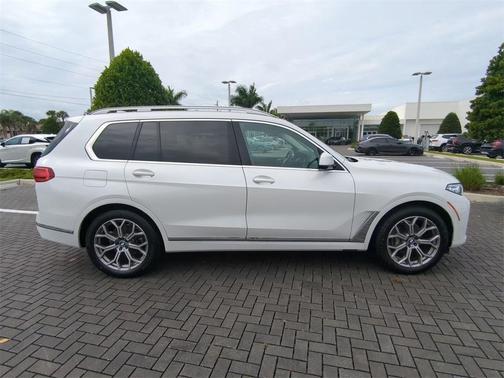 2021 BMW X7 xDrive40i