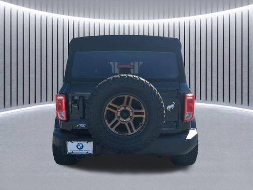 2021 Ford Bronco Base