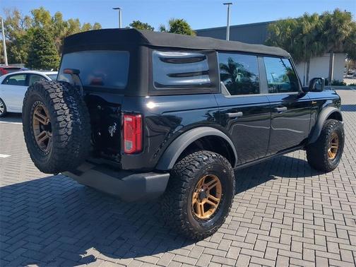 2021 Ford Bronco Base