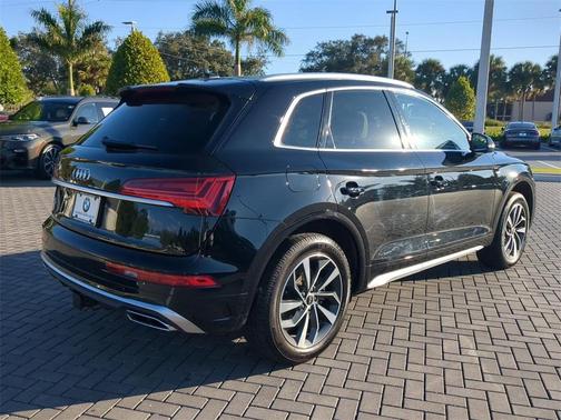 2022 Audi Q5 45 S line quattro Premium