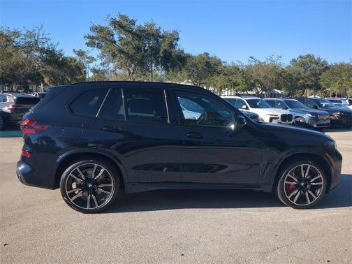 2026 BMW X5 M60i