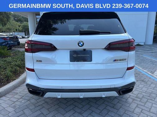 Mineral White Metallic 2023 BMW X5 M50i