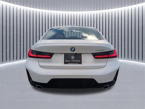 2023 BMW 330 i