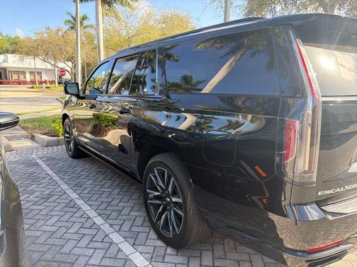 2021 Cadillac Escalade ESV Sport