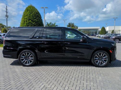 2021 Cadillac Escalade ESV Sport