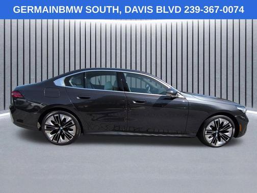 Dark Graphite Metallic 2024 BMW 530 i