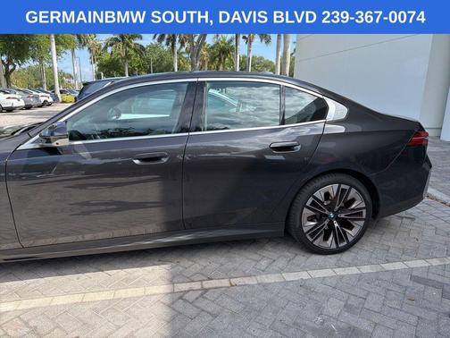 Dark Graphite 2024 BMW 530 i