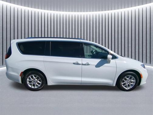 2021 Chrysler Pacifica Touring-L