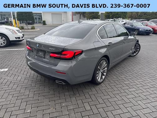2022 BMW 530 i