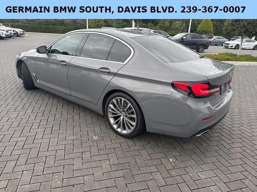2022 BMW 530 i