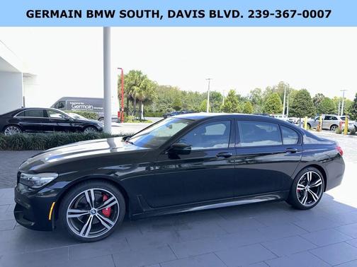 Black Sapphire Metallic 2019 BMW 740 i