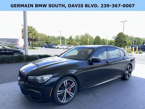 Black Sapphire Metallic 2019 BMW 740 i