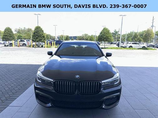 Black Sapphire Metallic 2019 BMW 740 i
