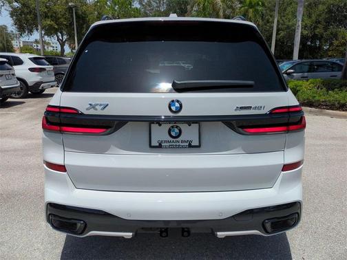 2026 BMW X7 xDrive40i