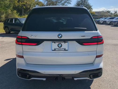 2026 BMW X7 xDrive40i