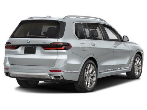 Alpine White 2026 BMW X7 xDrive40i