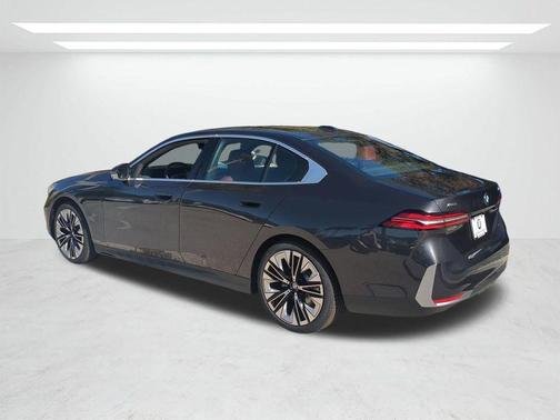 2026 BMW 530 i xDrive